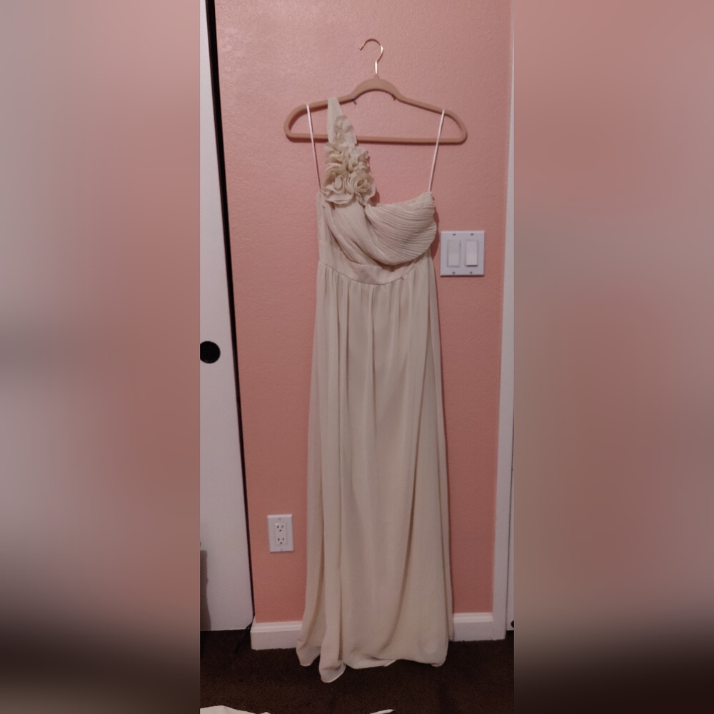 One-Shoulder Cream Evening Gown with Floral Detail